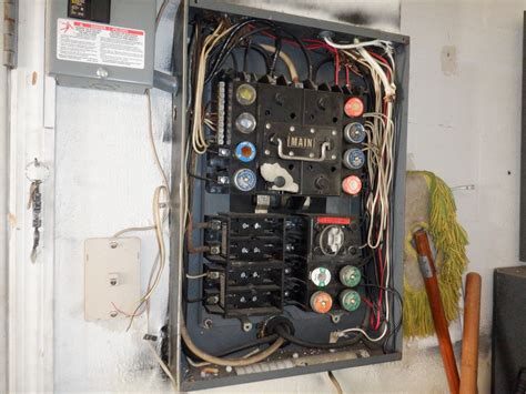 fuse will not come out of electrical box|fuse box problems home.